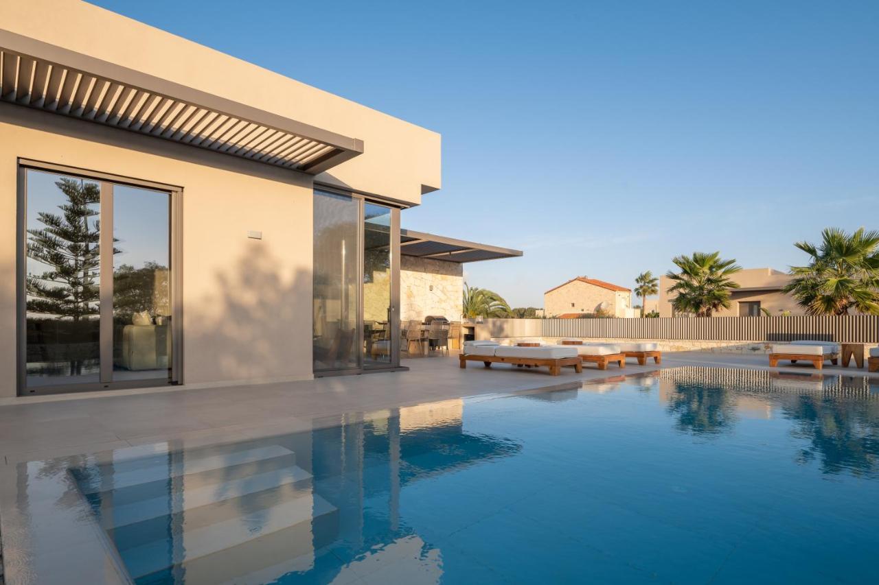 Athina Luxury Villa, With Pool & Walk To The Beach, By Thinkvilla Chania  Zewnętrze zdjęcie