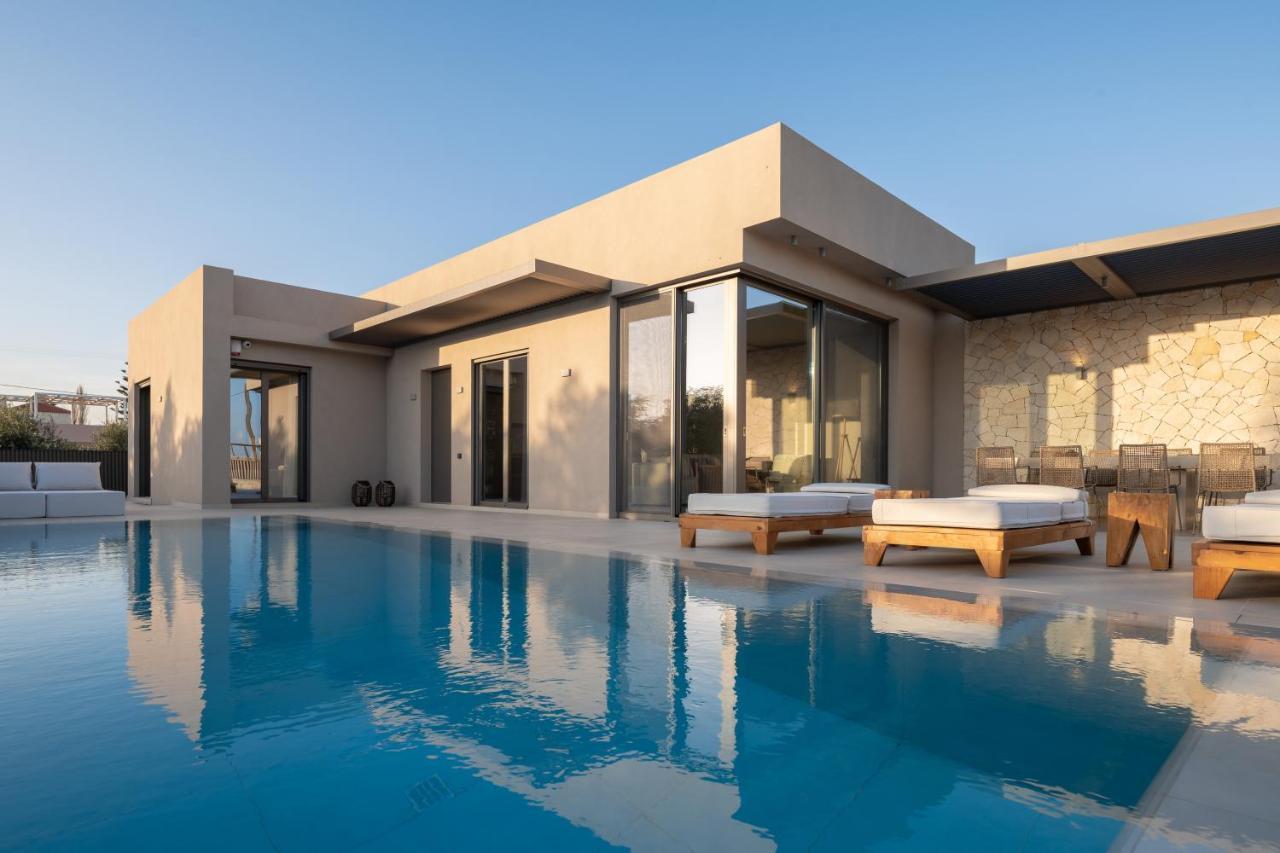 Athina Luxury Villa, With Pool & Walk To The Beach, By Thinkvilla Chania  Zewnętrze zdjęcie