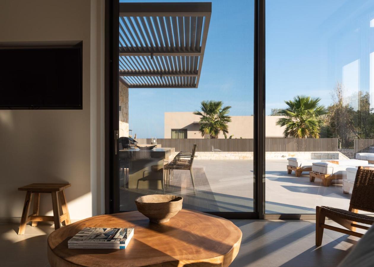 Athina Luxury Villa, With Pool & Walk To The Beach, By Thinkvilla Chania  Zewnętrze zdjęcie