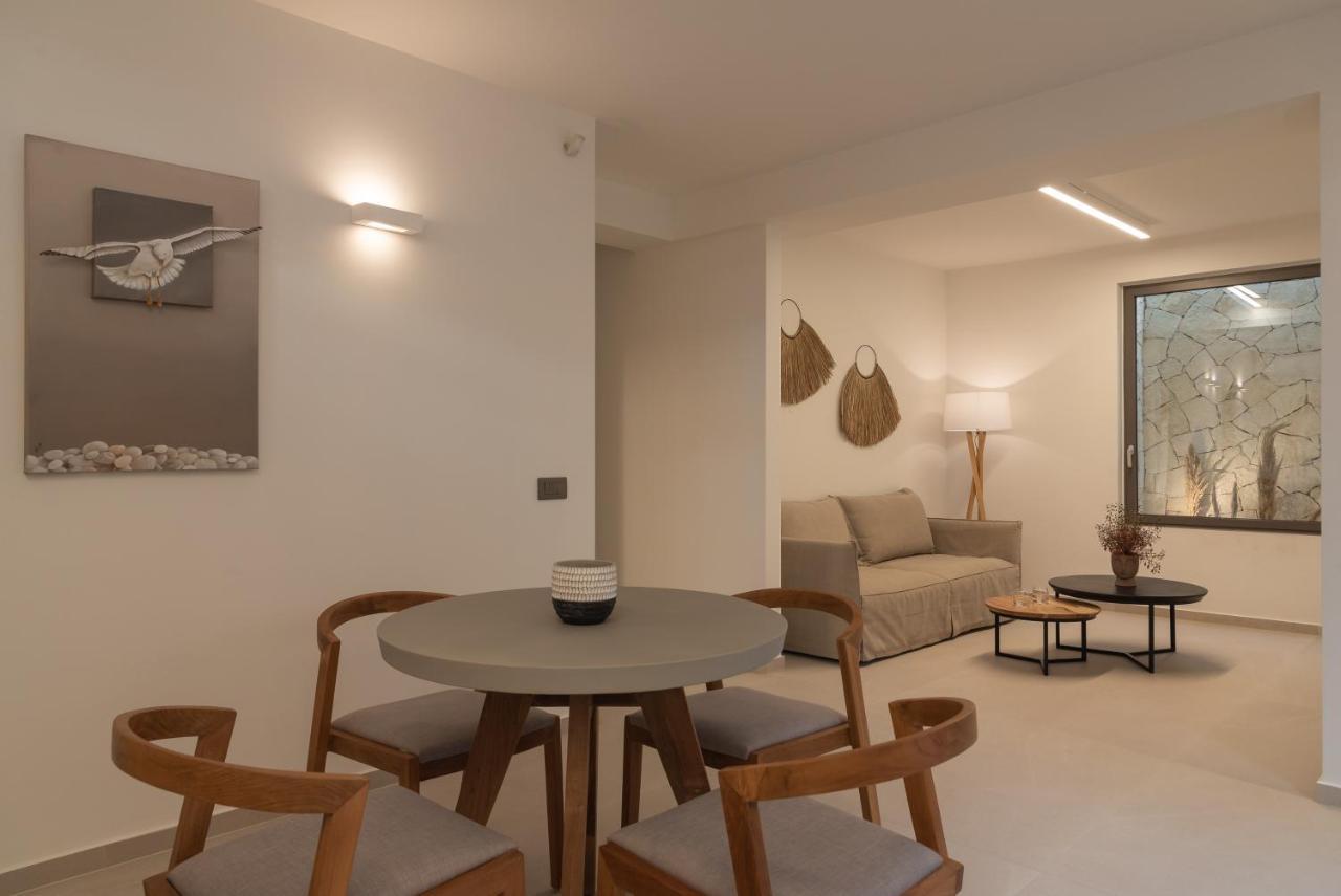 Athina Luxury Villa, With Pool & Walk To The Beach, By Thinkvilla Chania  Zewnętrze zdjęcie