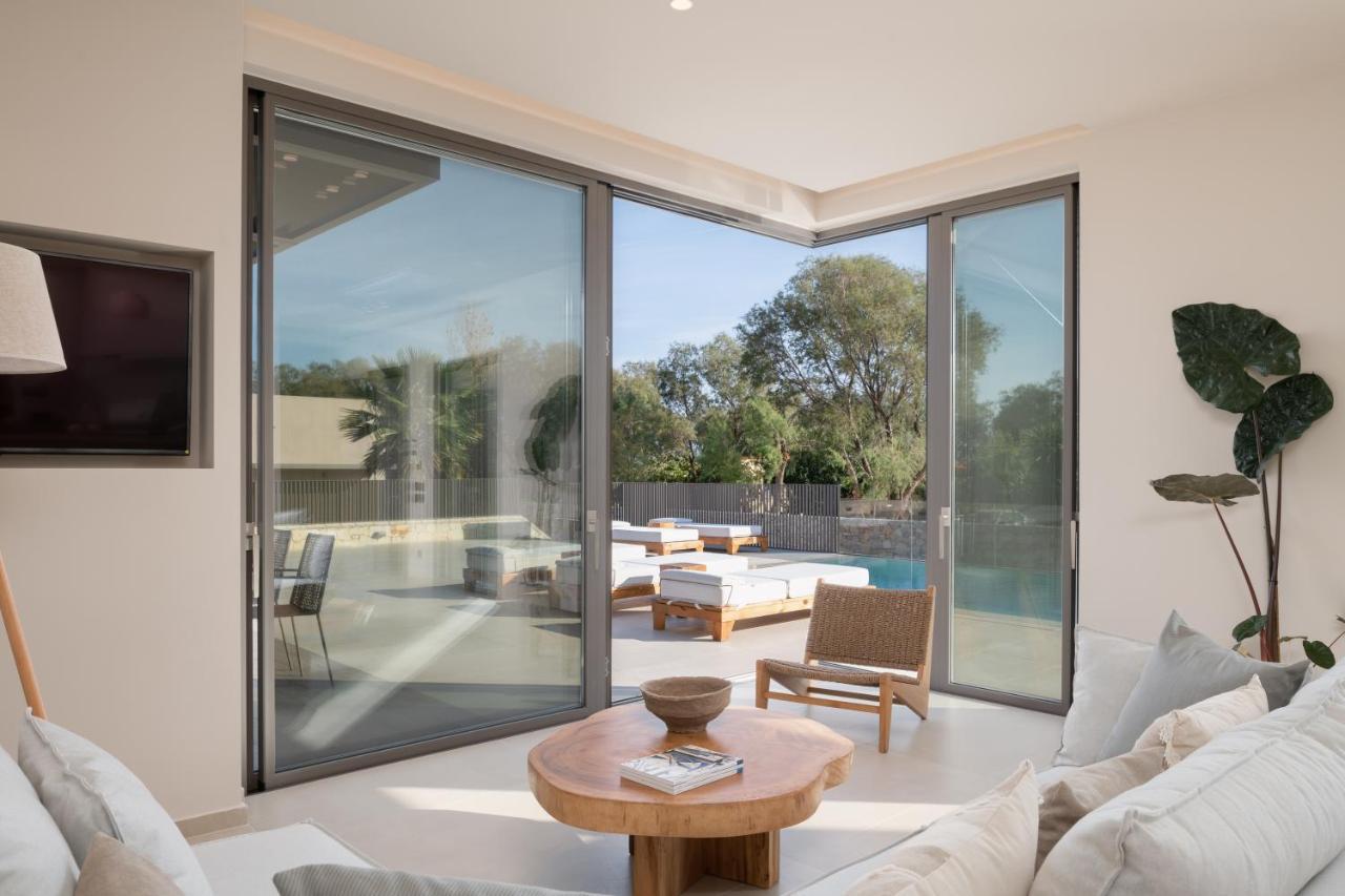 Athina Luxury Villa, With Pool & Walk To The Beach, By Thinkvilla Chania  Zewnętrze zdjęcie