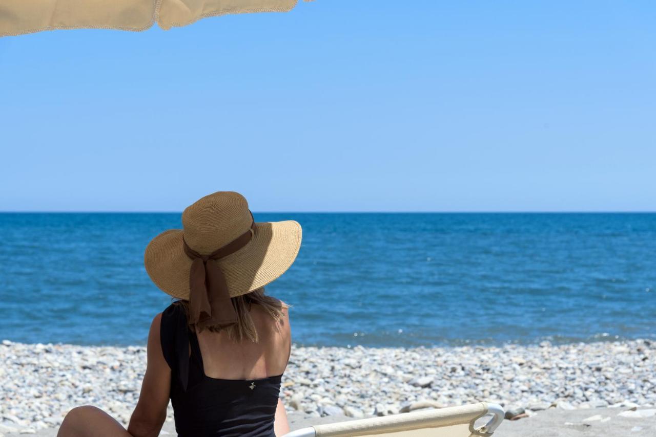 Athina Luxury Villa, With Pool & Walk To The Beach, By Thinkvilla Chania  Zewnętrze zdjęcie