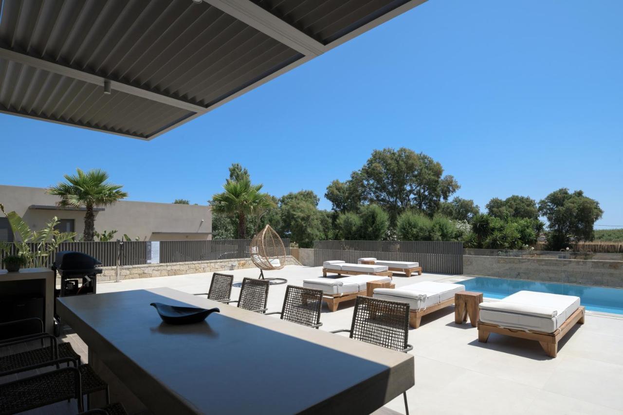 Athina Luxury Villa, With Pool & Walk To The Beach, By Thinkvilla Chania  Zewnętrze zdjęcie