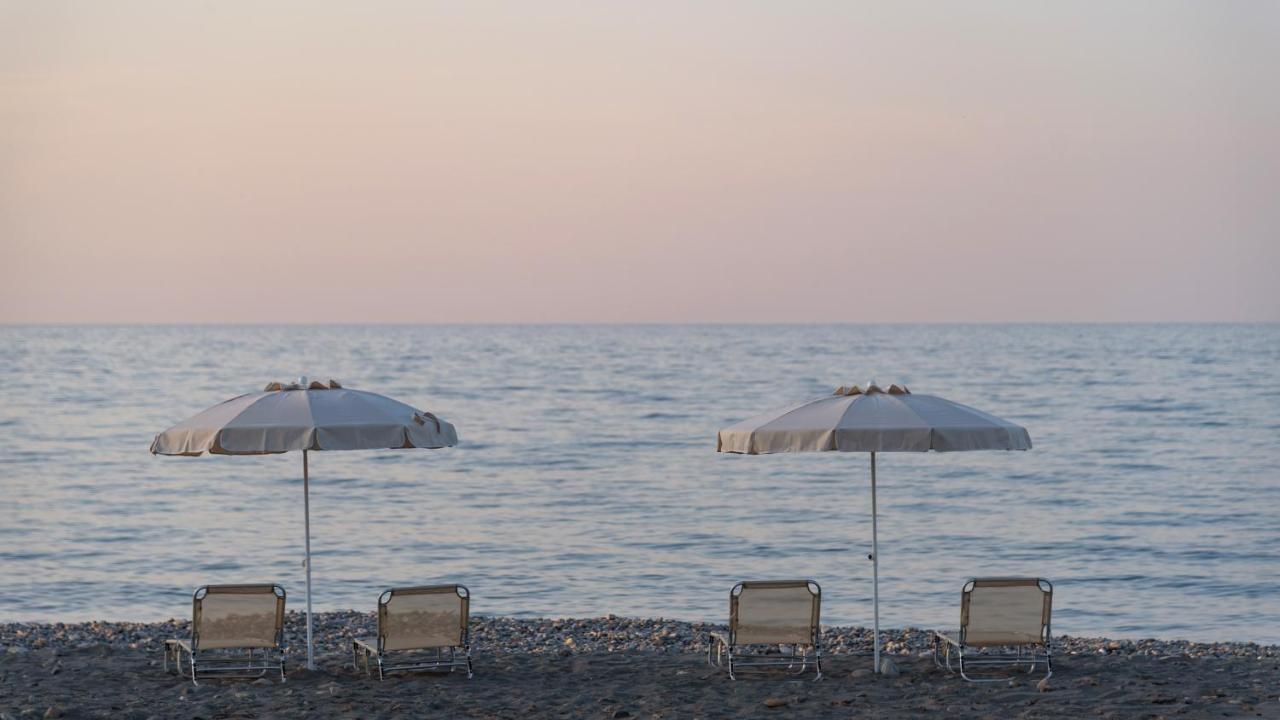Athina Luxury Villa, With Pool & Walk To The Beach, By Thinkvilla Chania  Zewnętrze zdjęcie